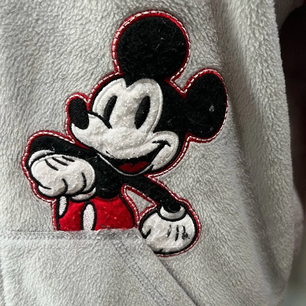 Mickey Mouse Wonderful World of Disney Gray & Red Fleece Full Zip Hoodie…‎